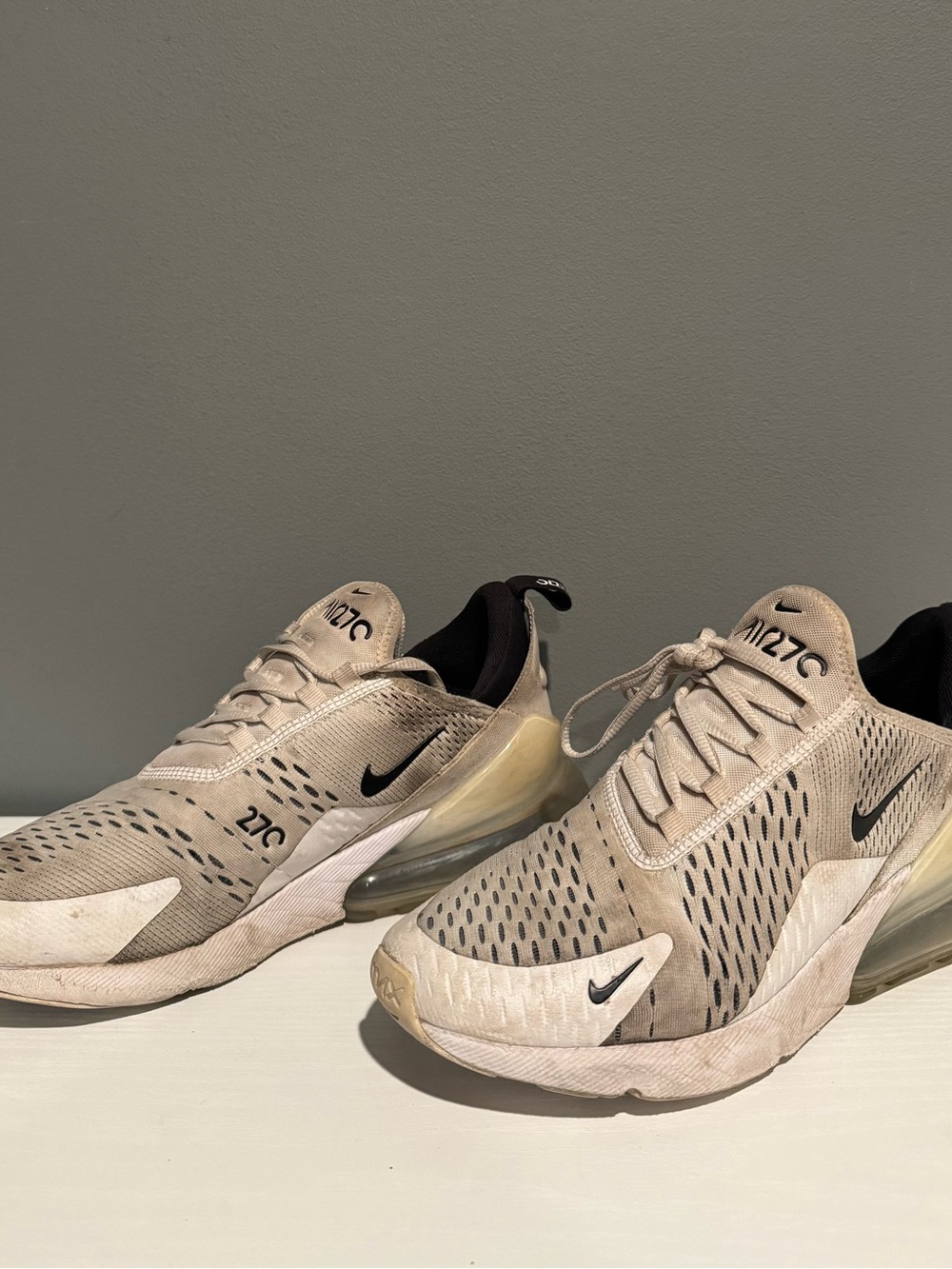 Nike Air Max 270 White Black AH6789-100 Women's Size 10 US 7.5 UK - Used Beater